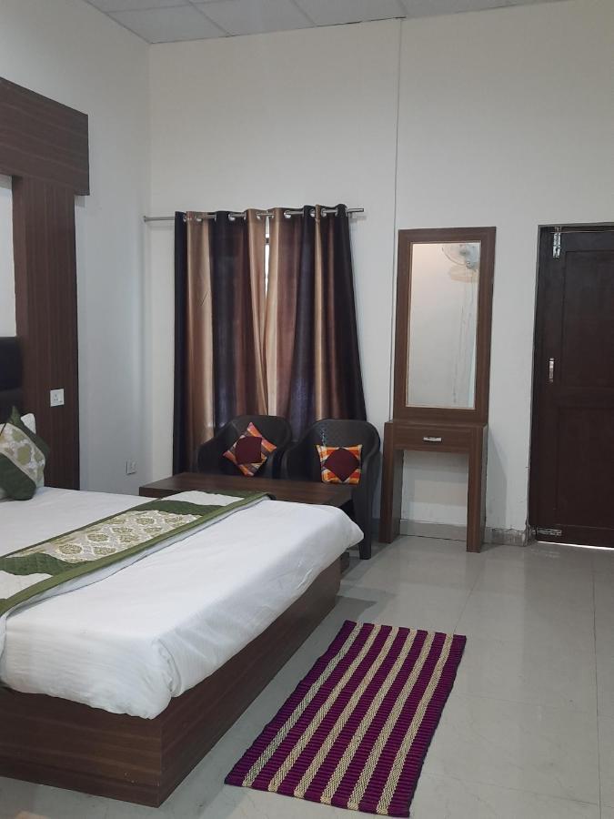 Hotel Green Park Nainital Eksteriør billede